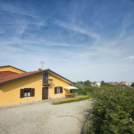 Bed and Breakfast Agrialpi By Salfrutta Bricherasio Exterior foto