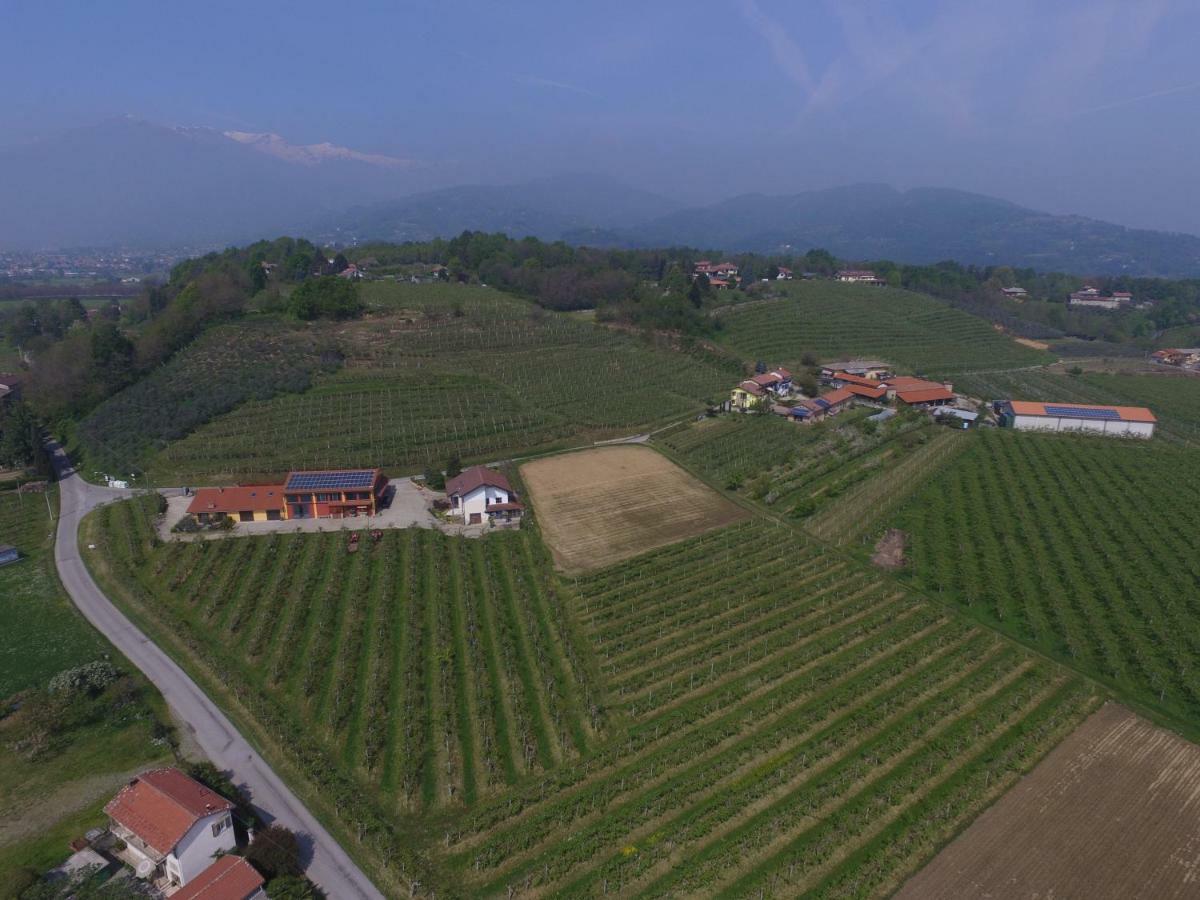 Bed and Breakfast Agrialpi By Salfrutta Bricherasio Exterior foto