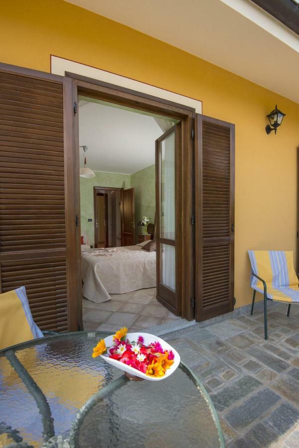 Bed and Breakfast Agrialpi By Salfrutta Bricherasio Exterior foto